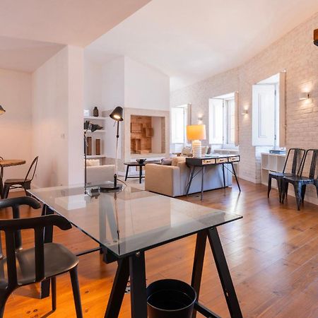Charming 3Bdr Duplex In City Center By Lovelystay Лиссабон Экстерьер фото
