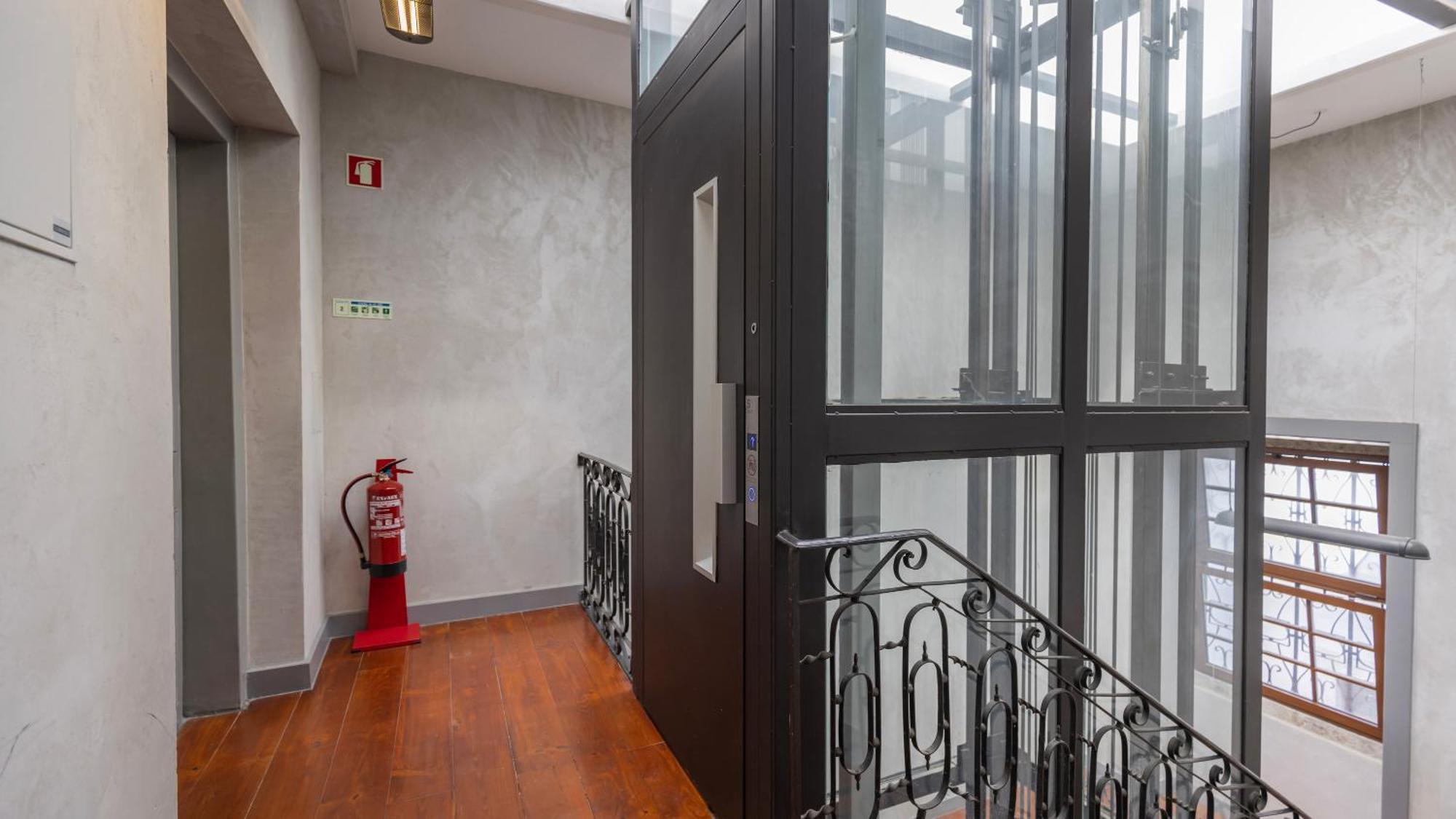 Charming 3Bdr Duplex In City Center By Lovelystay Лиссабон Экстерьер фото